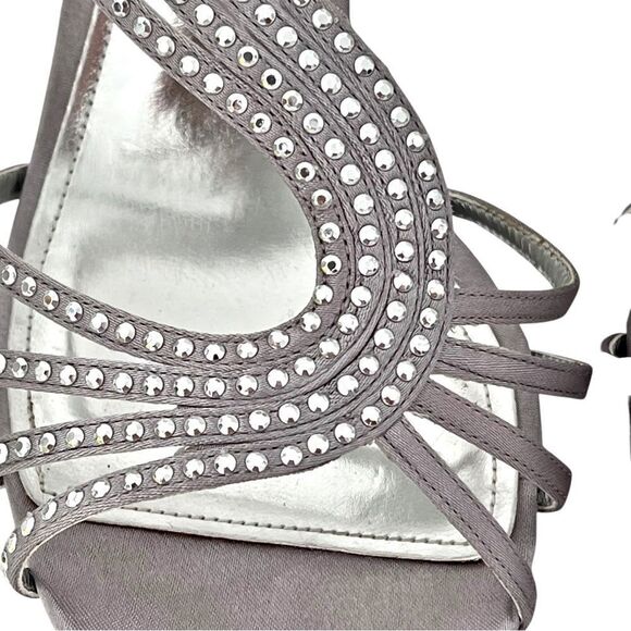 Touch of Nina Sliver Sparkle Heeled Sandals - Picture 6 of 10